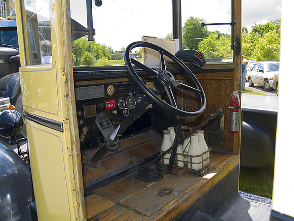 1933 International milk truck