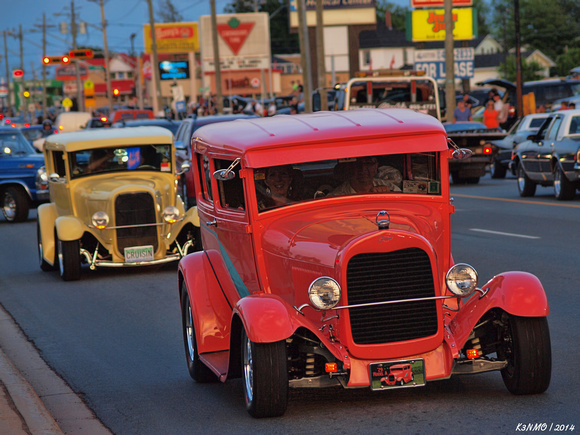 Hot rods cruise by