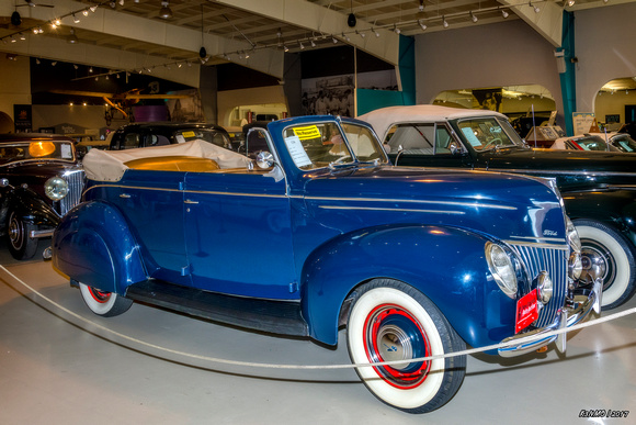 1939 Ford Deluxe 4 door sedan convertible