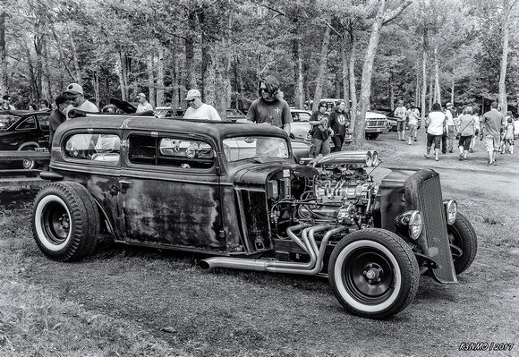 1935 Chevrolet sedan hot rod