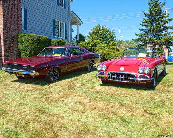 1968 Dodge Charger & 1960 Corvette