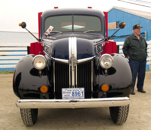 1941 Ford flatbed