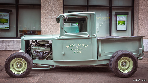 1930s Ford hot rod pickup
