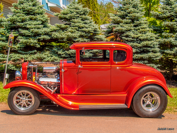 1931 Ford Model A coupe "hot rod"